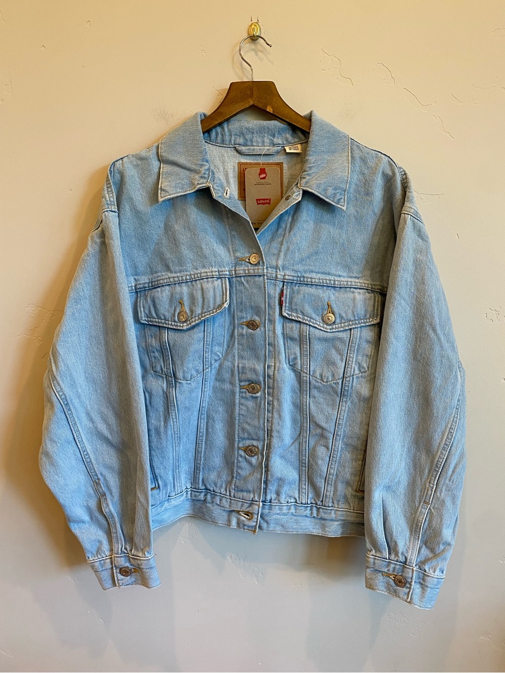 LEVI’S Light Blue Wash 90’s Trucker Denim Jacket